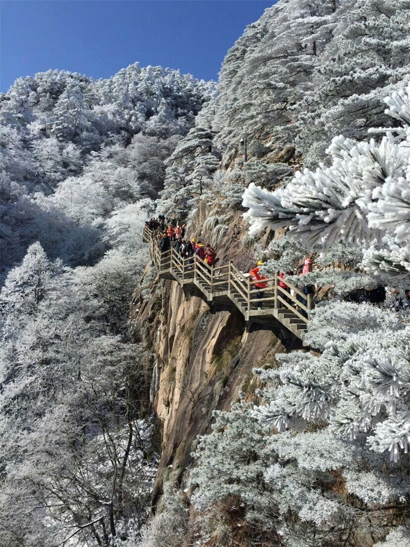 雪落山栈 刘彬摄